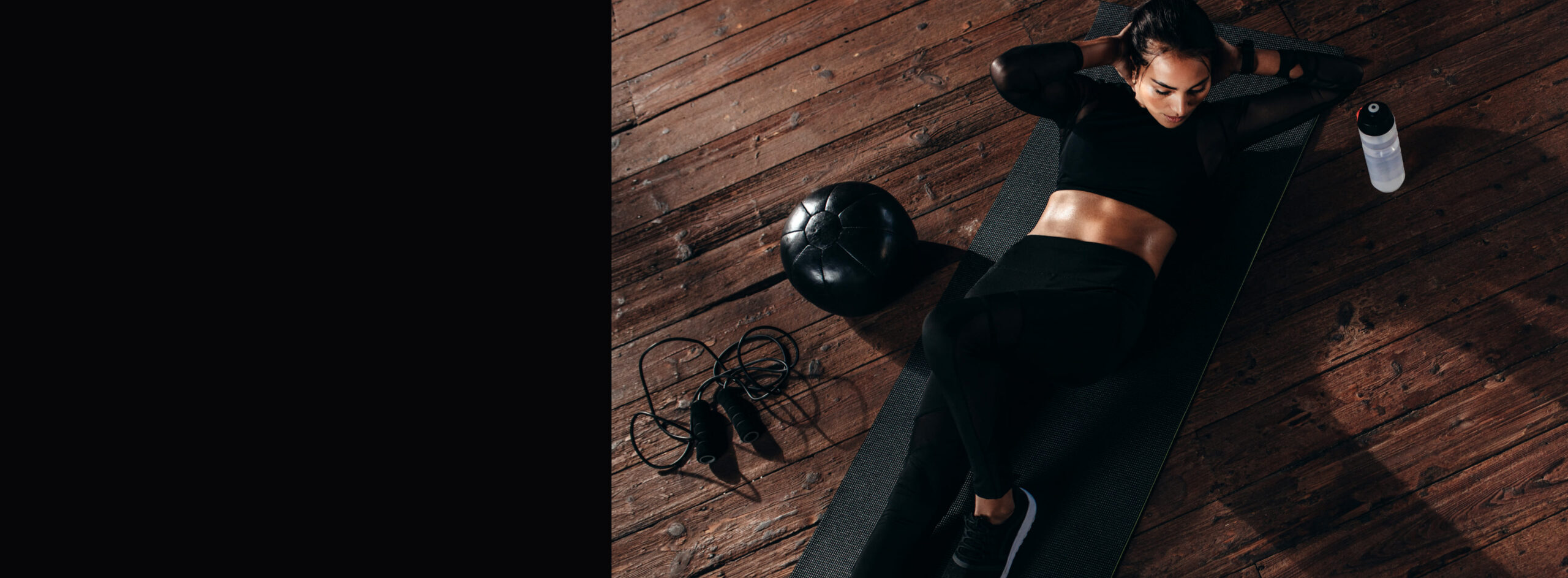 Woman Doing Sit Ups 3